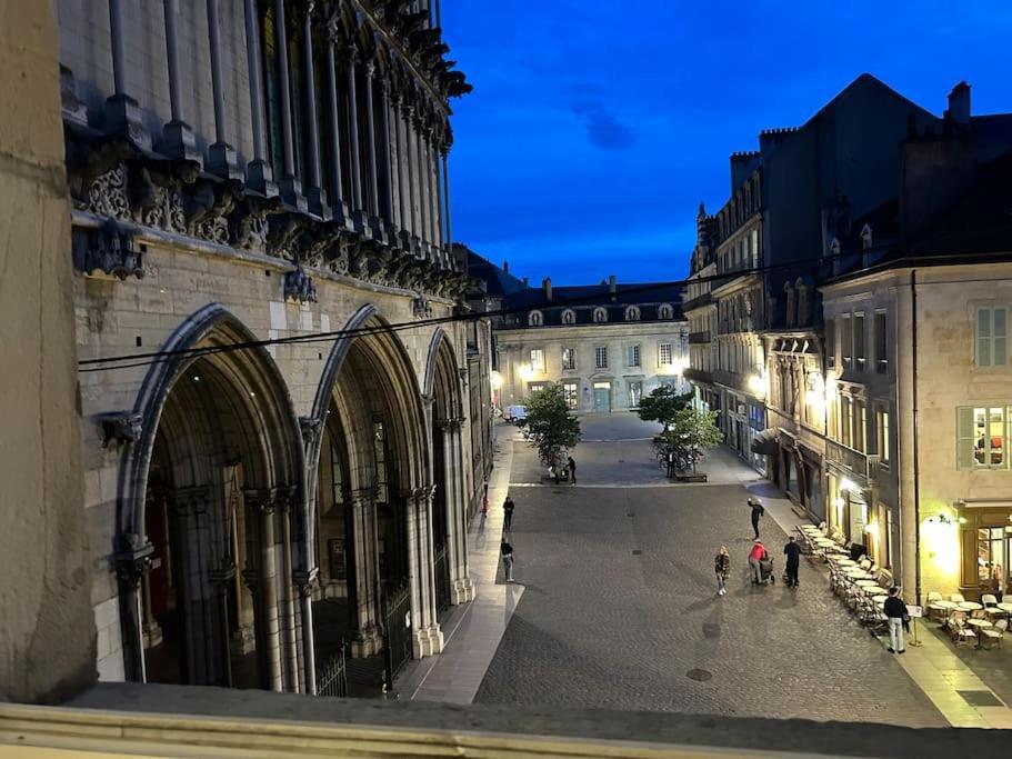 Trop Chouette Centre Dijon Appartement Buitenkant foto